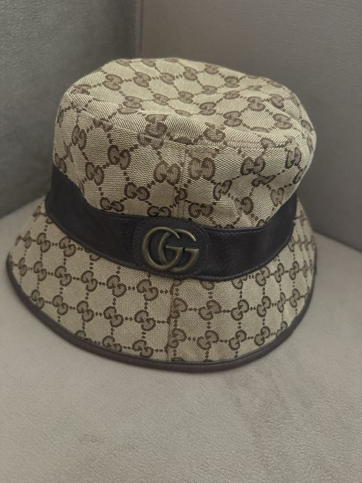 Колан Pinko /Шапка / Бански Tom Ford