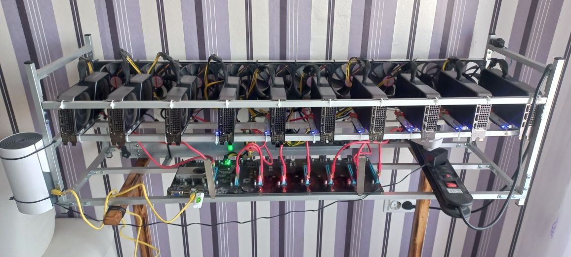 Mining rig за 10 бр. видеокарти.