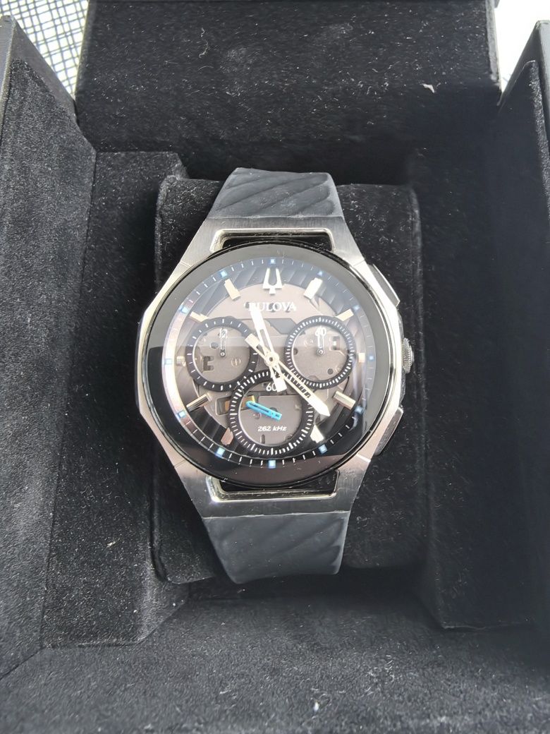 Bulova Curv 98A161 | Стоманен хронограф |Пълен комплект