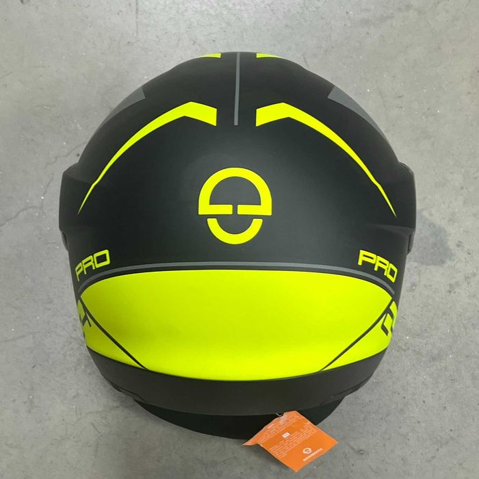 РАЗПРОДАЖБА Мото каска SCHUBERTH C4 PRO Merak Yellow/Grey - Код: 29846