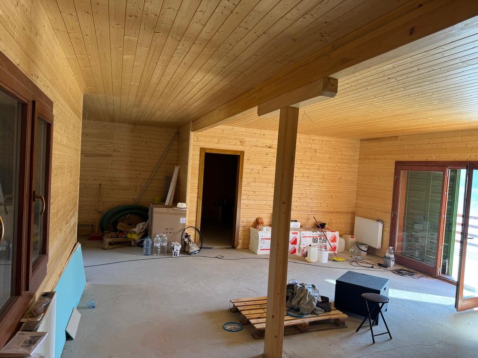 Vând Cabana Costrucții Nou