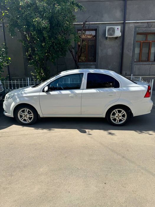 Srochna Nexia3 4pozitsiya Avtomat sotiladi