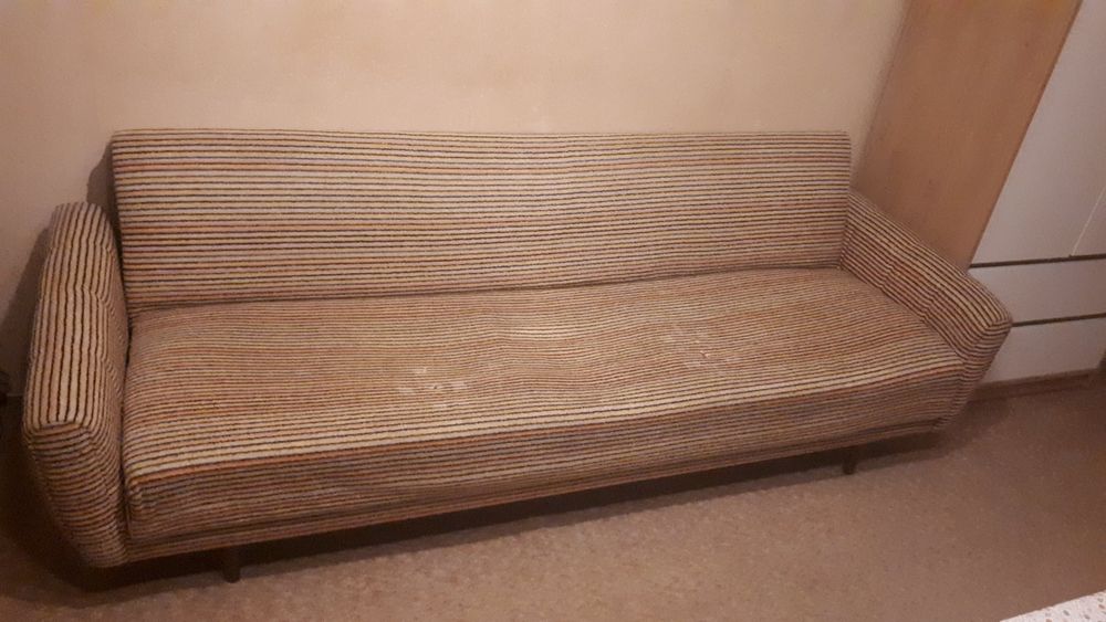 Подарявам ретро диван