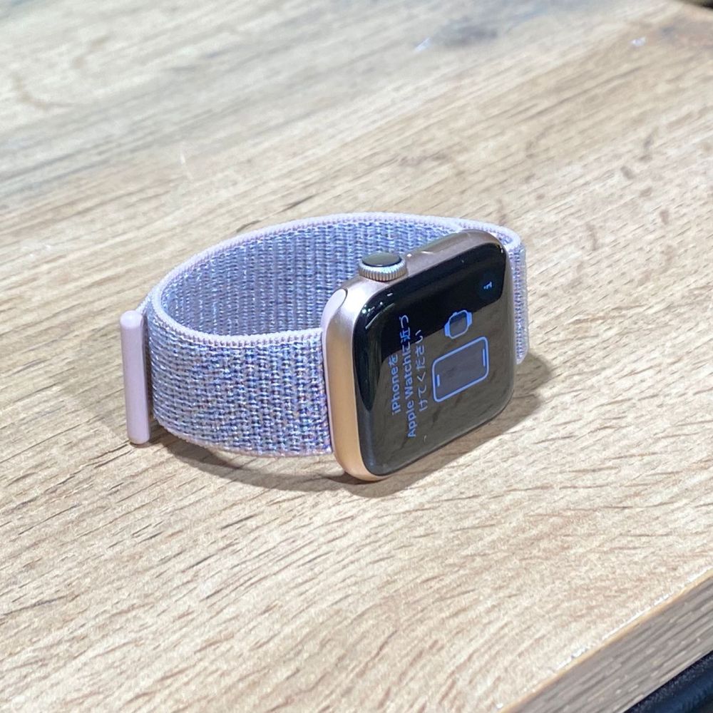 Apple watch 4 series, 40 mm, Gold, АКБ 92%, 9332/А10