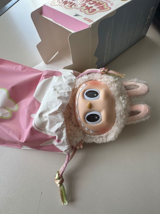 Labubu THE MONSTERS – Exciting Macrons (оригинални)