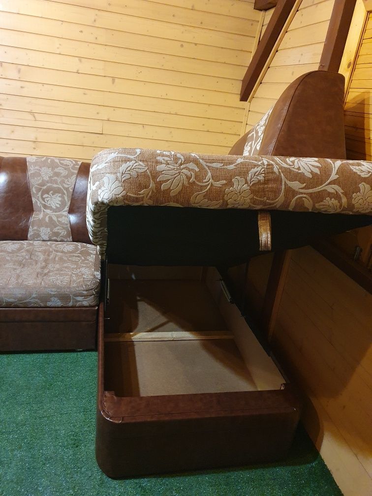 Canapea coltar living 4 locuri extensibil