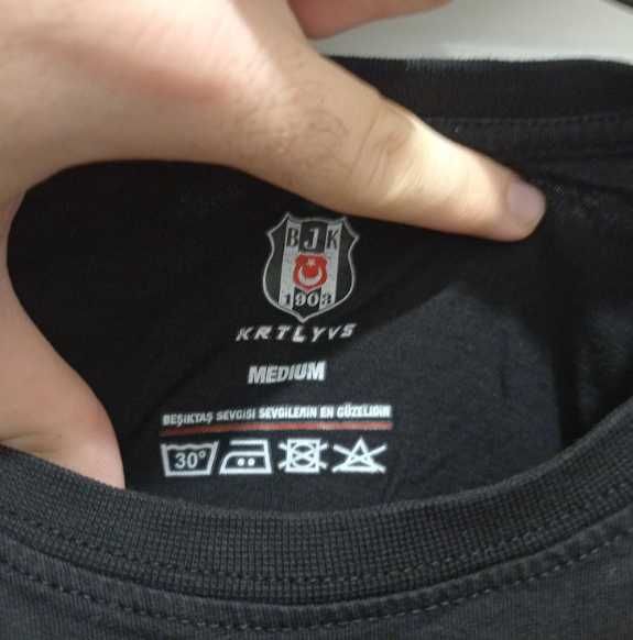 Оригинална фенска тениска на Бешикташ