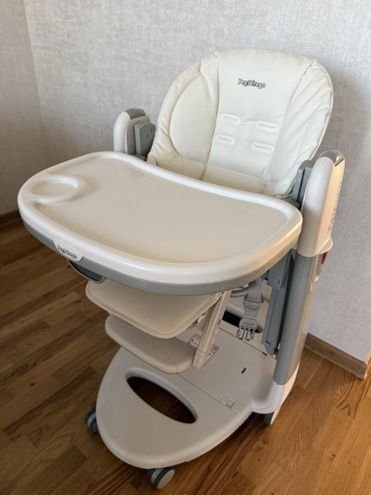 Стульчик для кормления Peg-perego