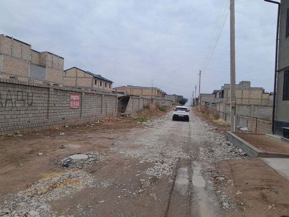 Тошкент тумани,Мехнат 1 кварталда,2.25 ст ,9х25 ер сотилади