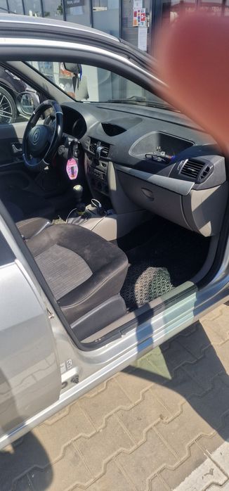 Vand renault symbol 1.2 2011