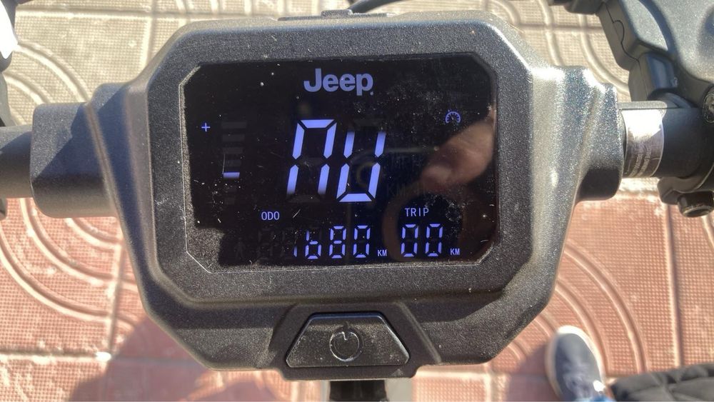 Електрически скутер-тротинетка JEEP