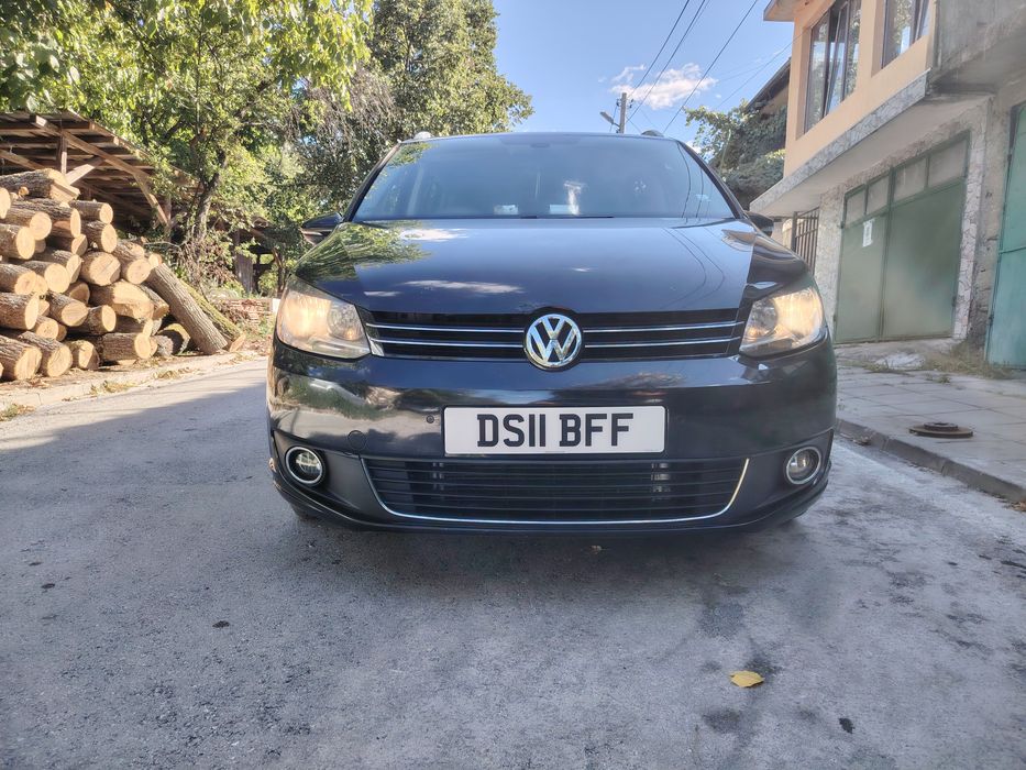 На Части Фолксваген Туаран 2.0д комарел 140к