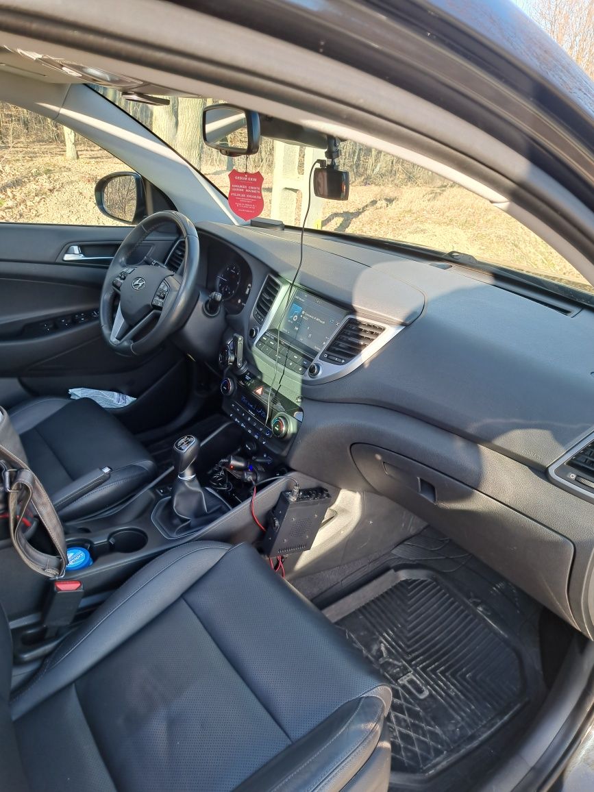 Vând Hyundai Tucson