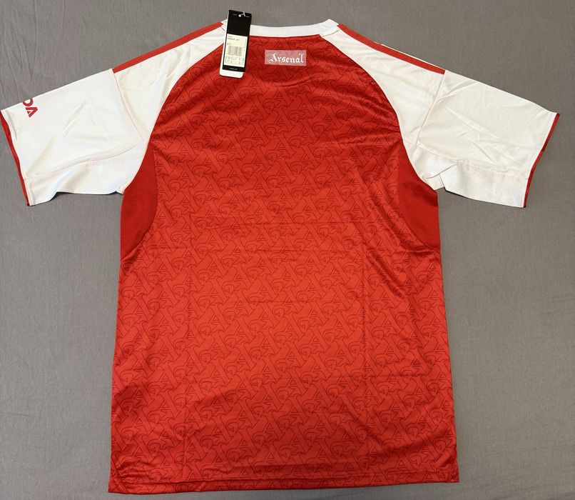 Футболен екип на Arsenal. 2025/2026