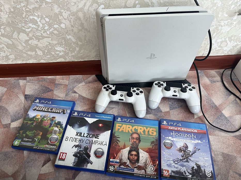 Продам PS4 1tb с диском 150 без 110 1 Тб