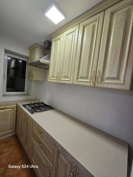 4 в3/3/5 77 серия, Садыка Азимова, Японское посольство