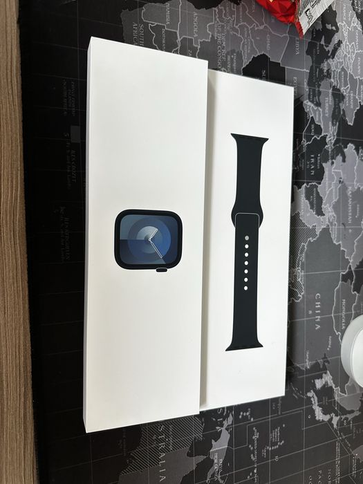 Apple watch 9 (45mm) midnight
