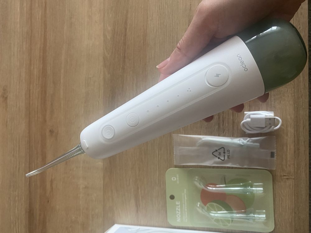 Зъбен душ OCLEAN W10 Green