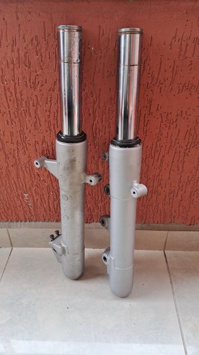 Продавам предница за Ямаха скутер