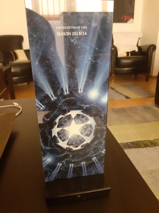 Totem Ediție Limitată Steaua București grupele Champions League 2013 2