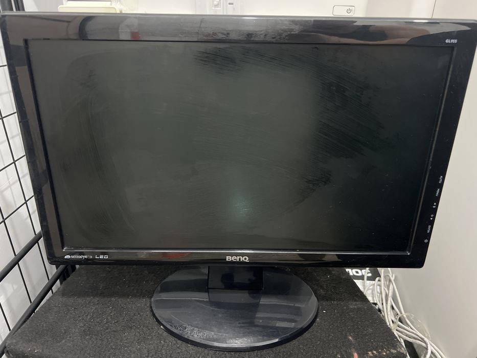 Продам монитор 2 штук