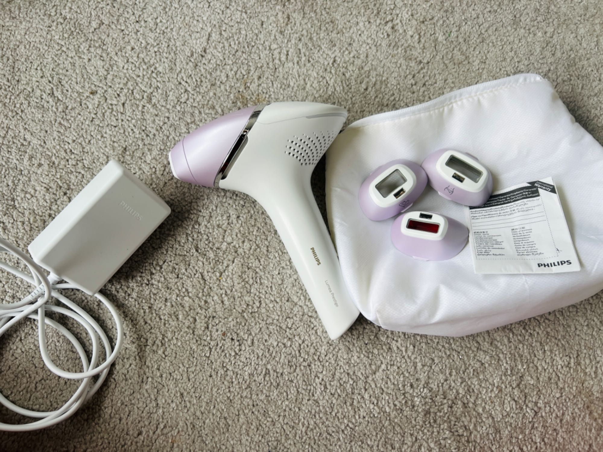Лазерен епилатор Philips lumea ipl prestige bri947/00