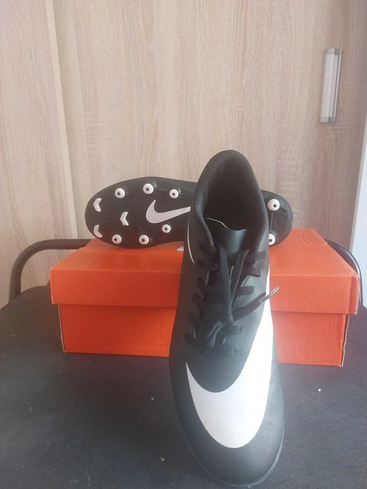 NIKE Bravata II FG
