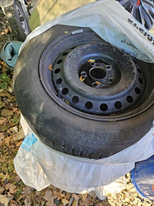 Jante tabla + cauciucuri + capace iarna 205/60/R16