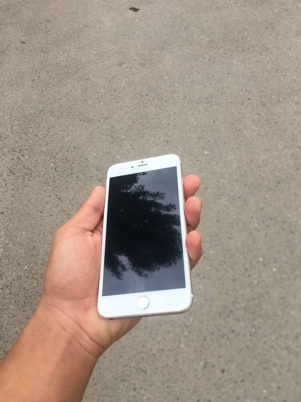 Iphone 6+ bor kelshib olasz manzl qôqon