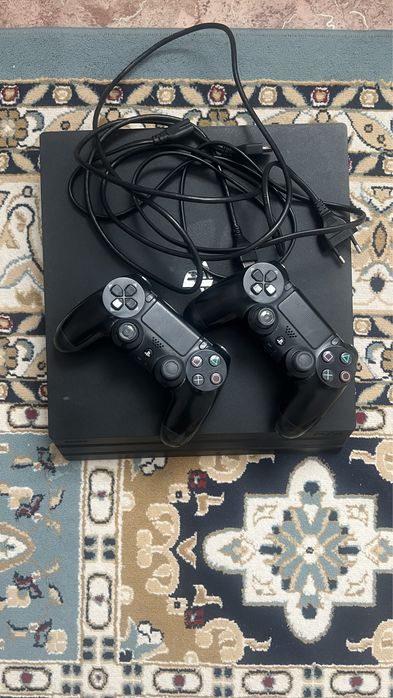 Продам плестейшн 4 про ……..