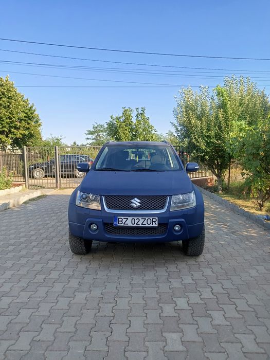 Vând Suzuki grand vitara 2.0 benzina și gaz (gpl)an 2009