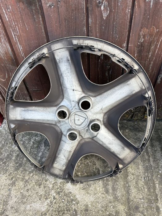 Vand set capace R16 originale DACIA