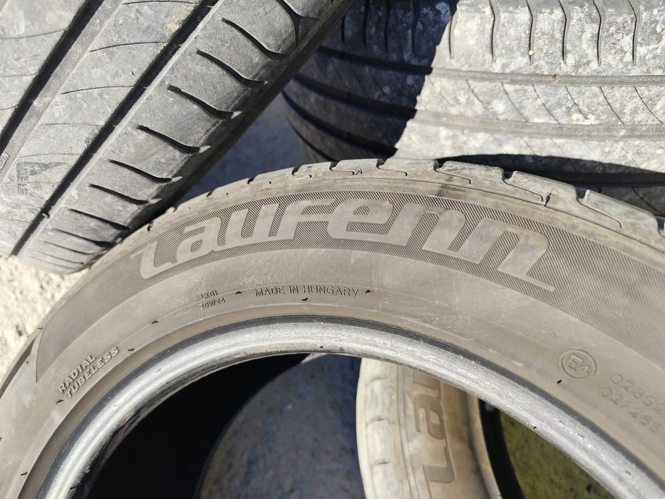 Продавам четири гуми.