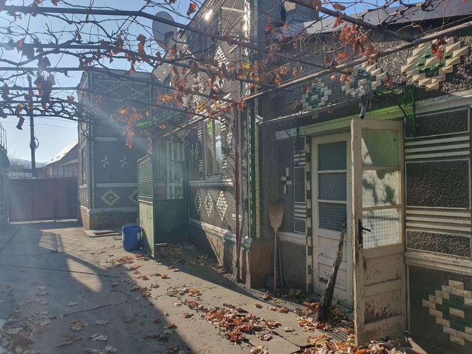 Vind casa în Covasint