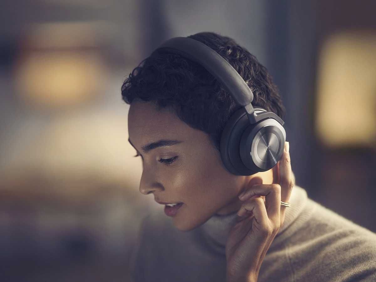 Bang & Olufsen Beoplay HX