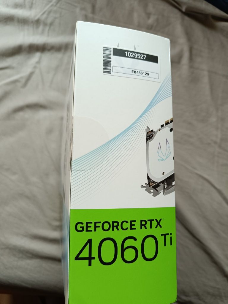 Гаранция!(Нова запечатана) RTX 4060 Ti 8GB OC ZOTAC GAMING Twin