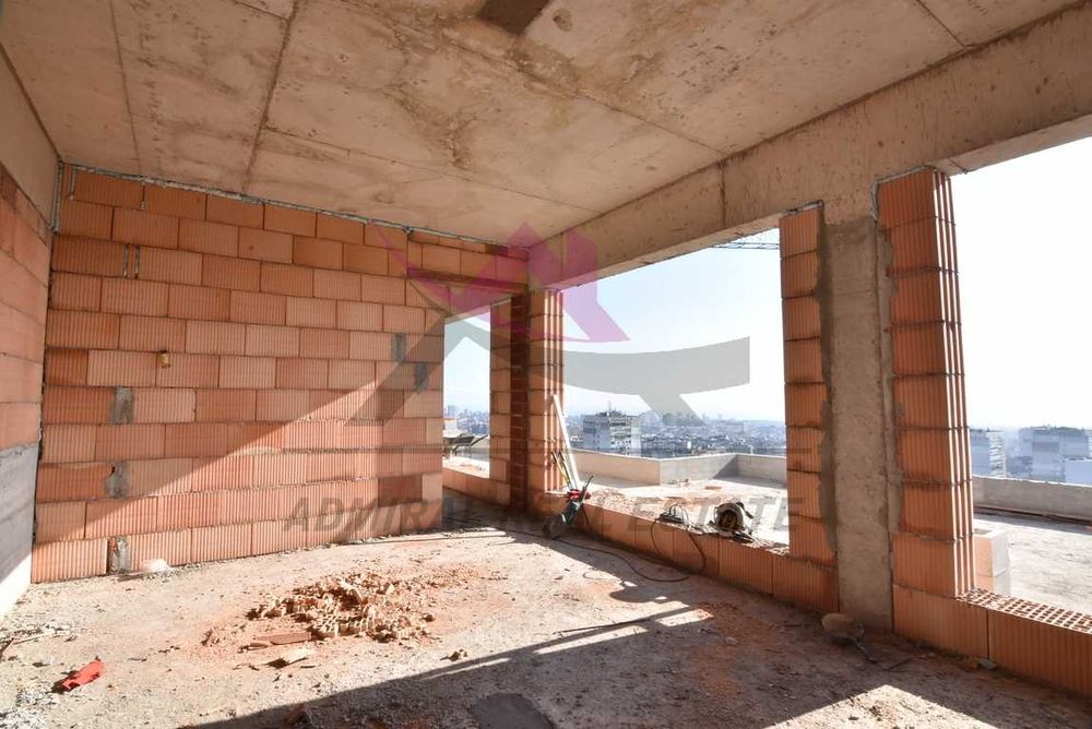 Продава се Мезонет в Варна, Изгрев - 247 кв.м за 1341 €/кв.м - Снимка #2