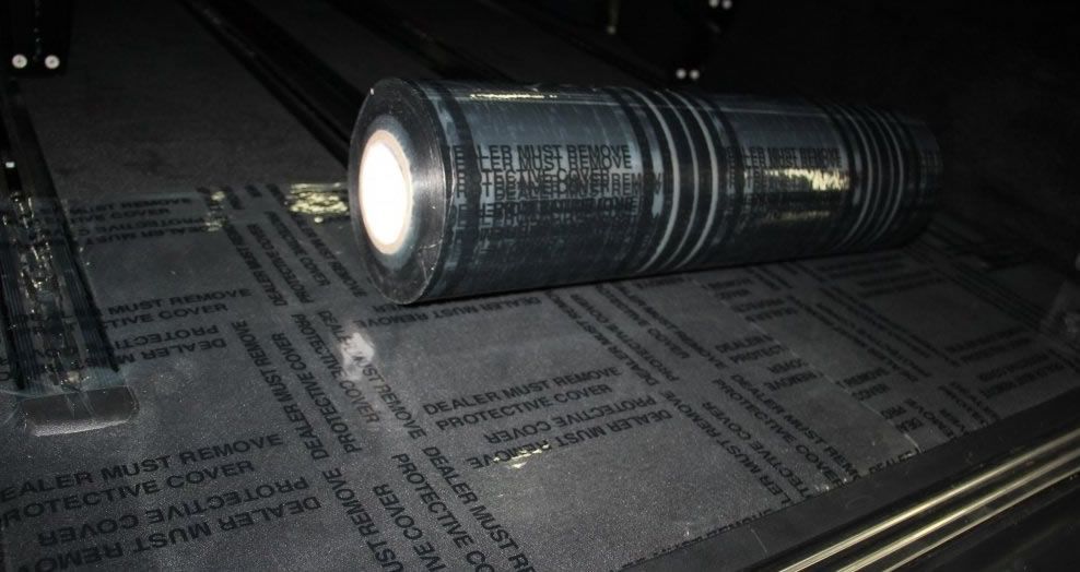 Защитная плёнка для ковролана и салона. Плёнка  одноразовая для салона