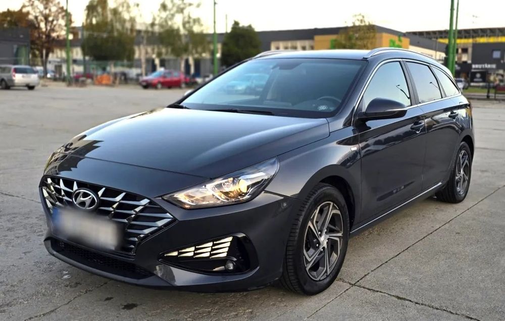 Hyundai I30 Vand Hyundai i30, hybrid, sport wagon, 160 cp