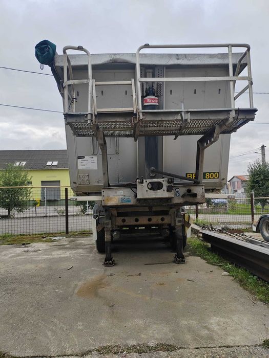Semiremorca Menci SA740R