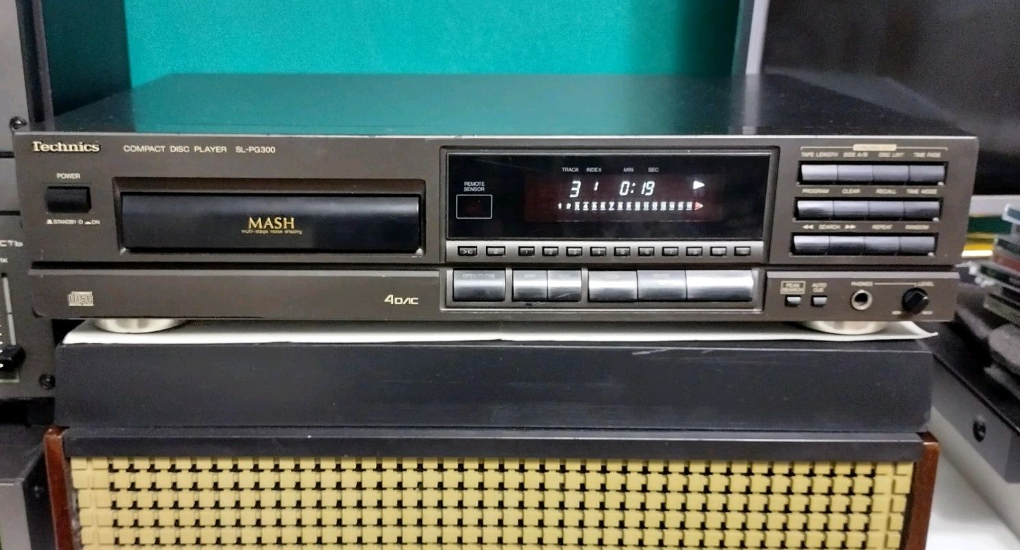 Проигрыватель CD player