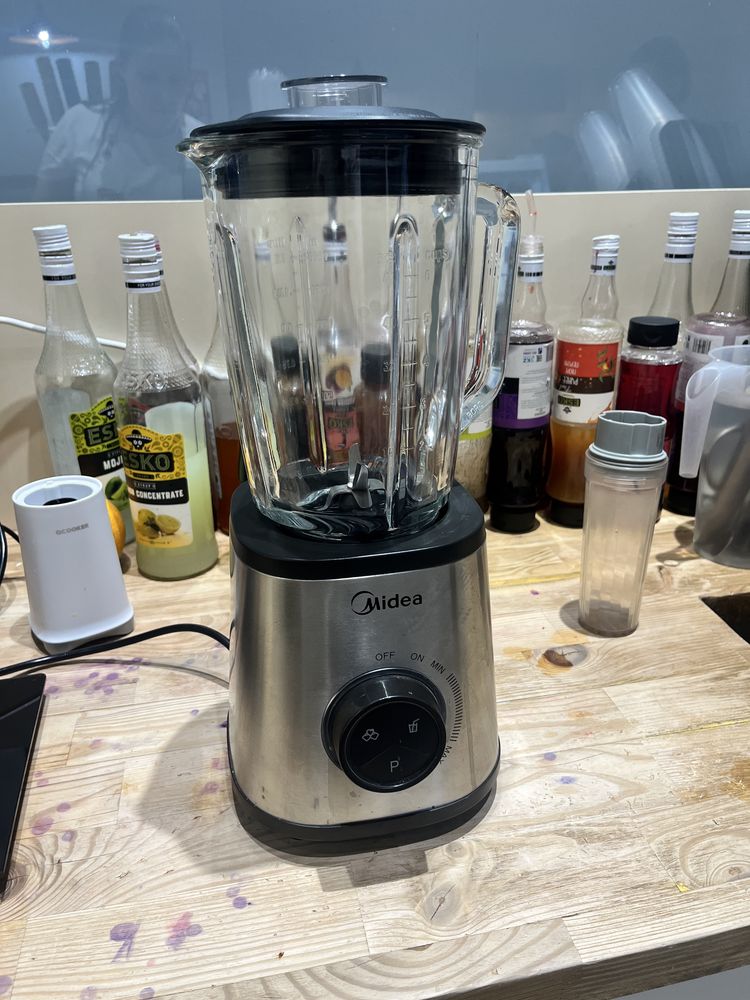 Блендер Midea MJ-BL1501W серебристый