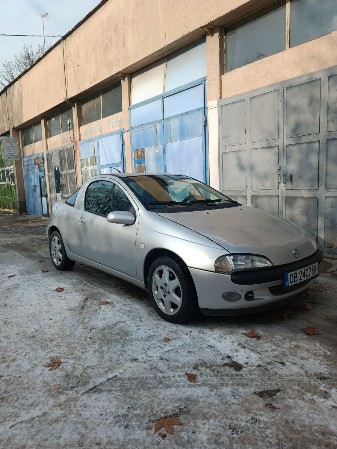 Opel tigra 1.4 90ks