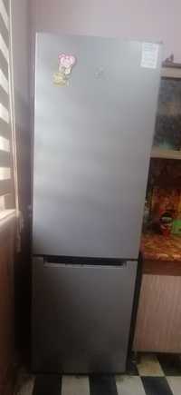 Холодильник Indesit DS 4180 SB