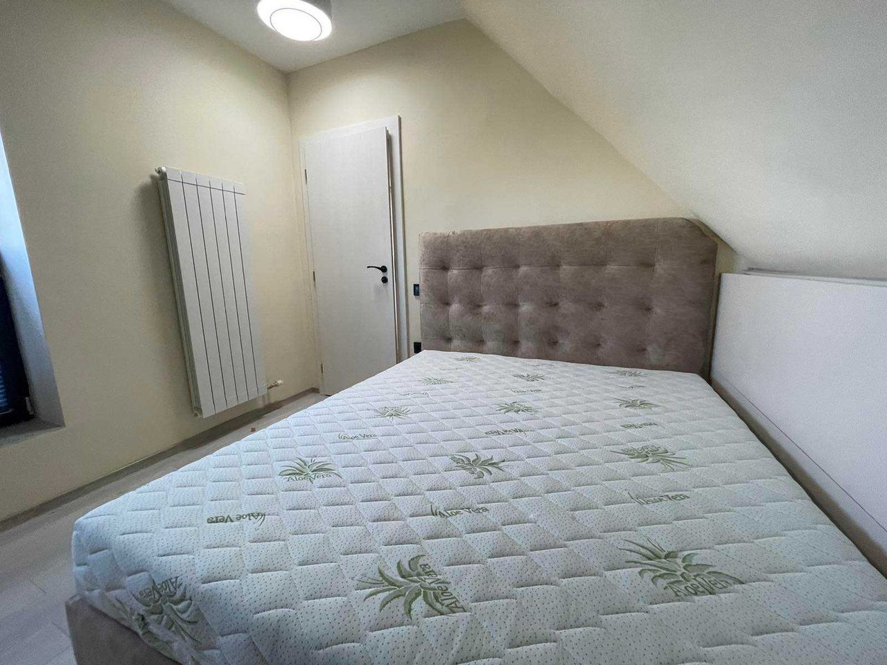 Дава се под наем Тристаен апартамент в София, Люлин 10 - 90 кв.м за 699 € - Снимка #2