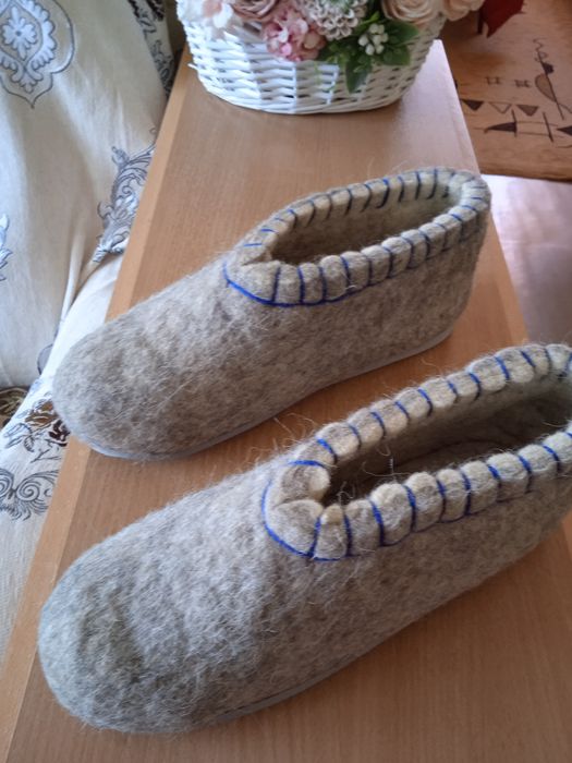 Войлочные тапочки