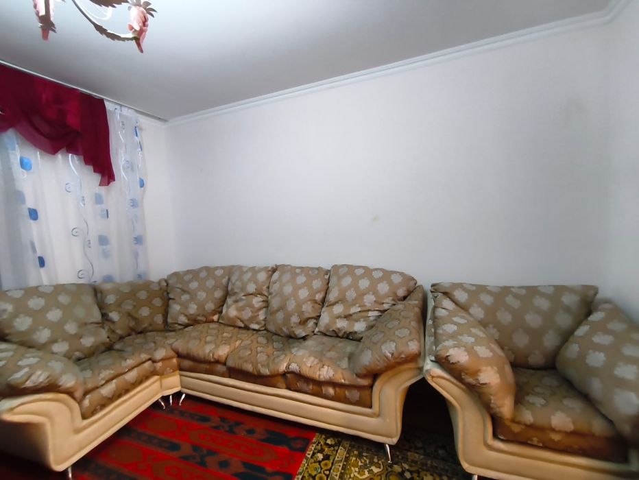 Продам диван б/у в хорошем состоянии