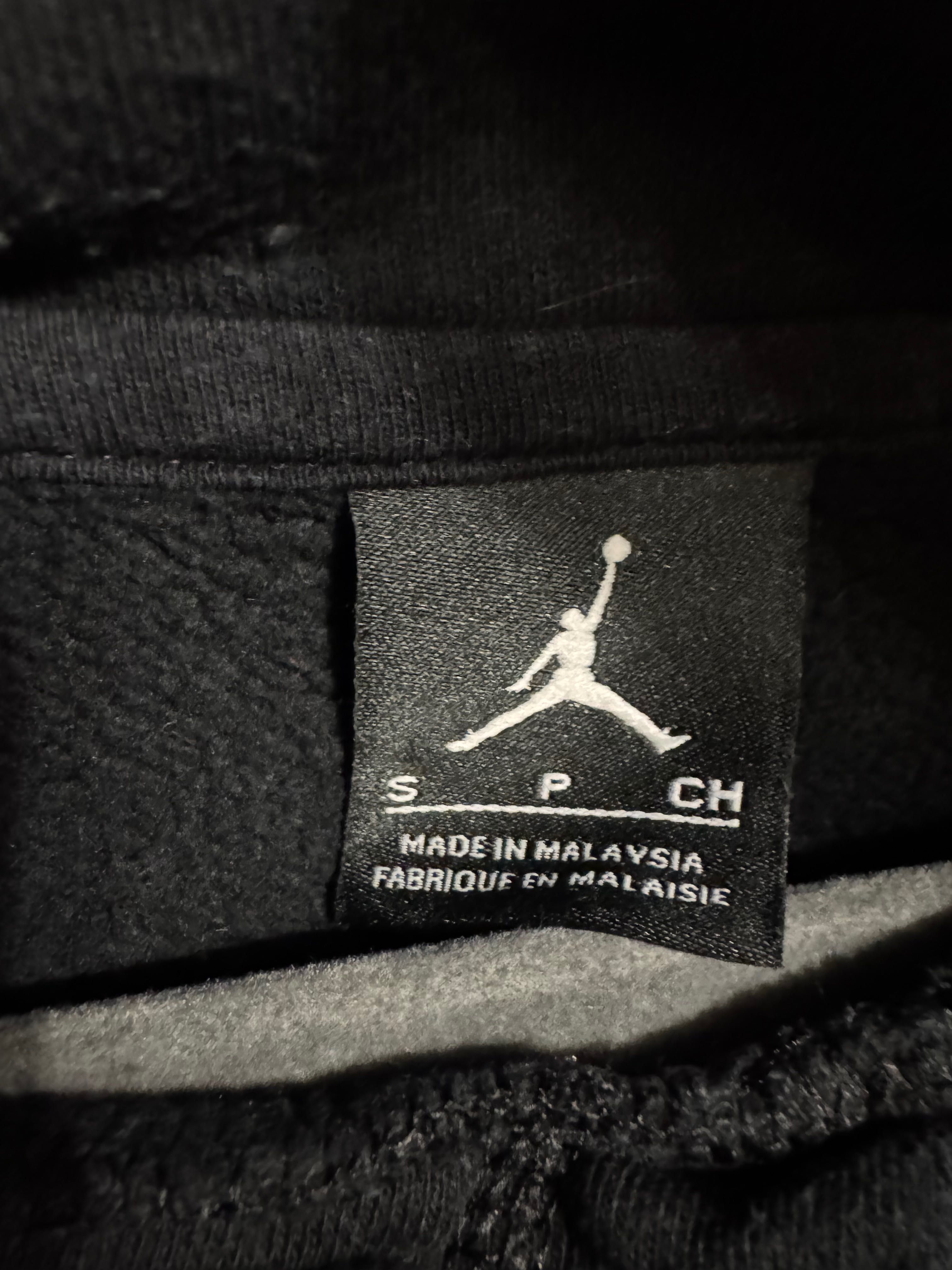 Jordan Essentials Men s Fleece Pullover Hoodie.