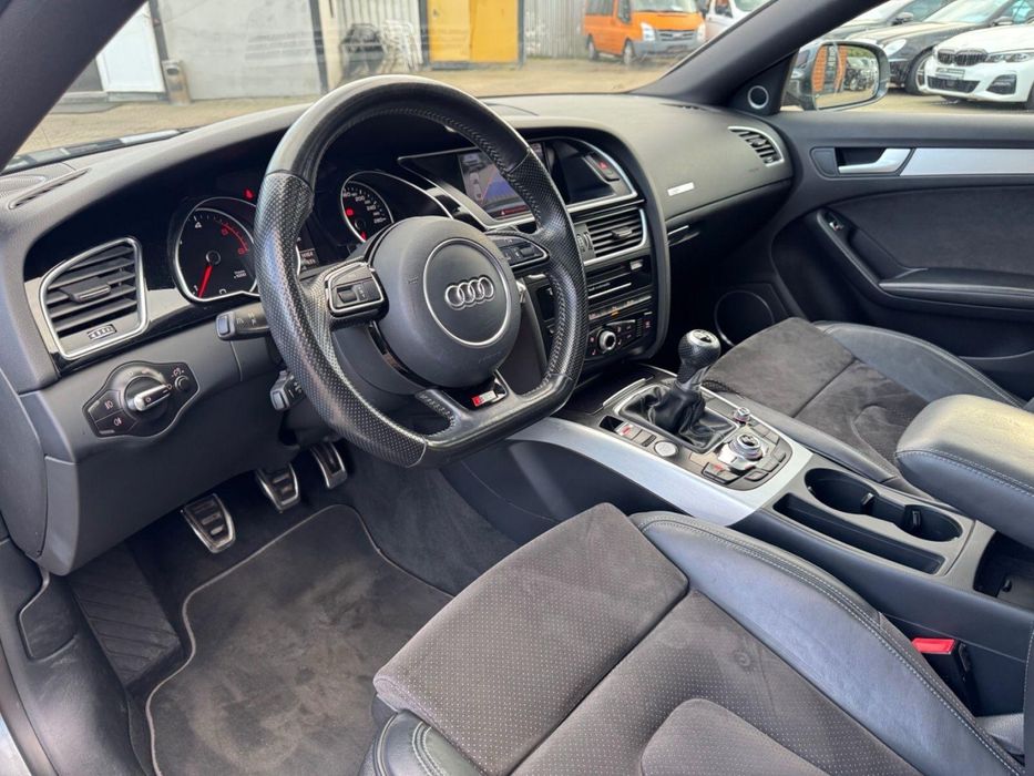 Audi A5 S-line COMPETITION /Trapa/B&O /Distronic / Euro 6/ 190 CP
