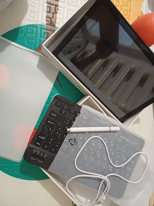 Планшет Umiio сатылад